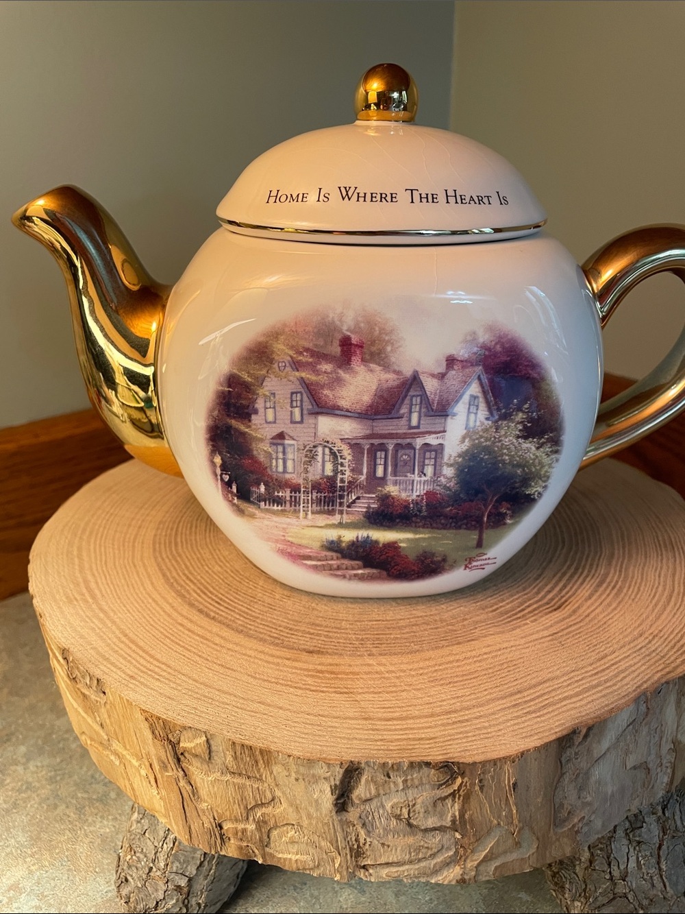 Thomas Kinkade White and Gold Ceramic Tea Pot.